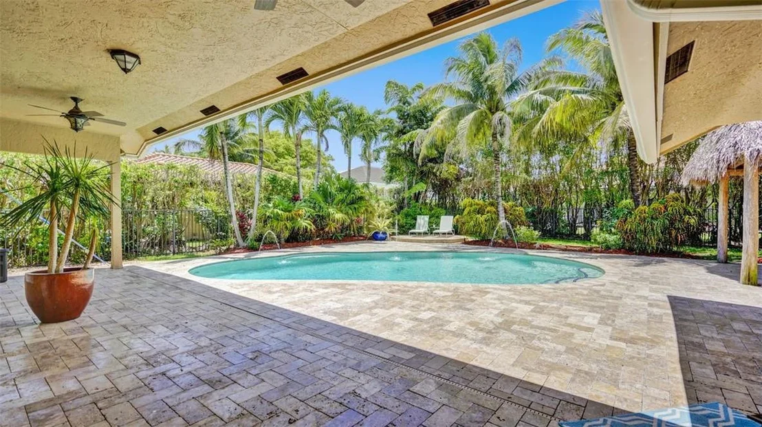 Photo of 475 Sabal Way