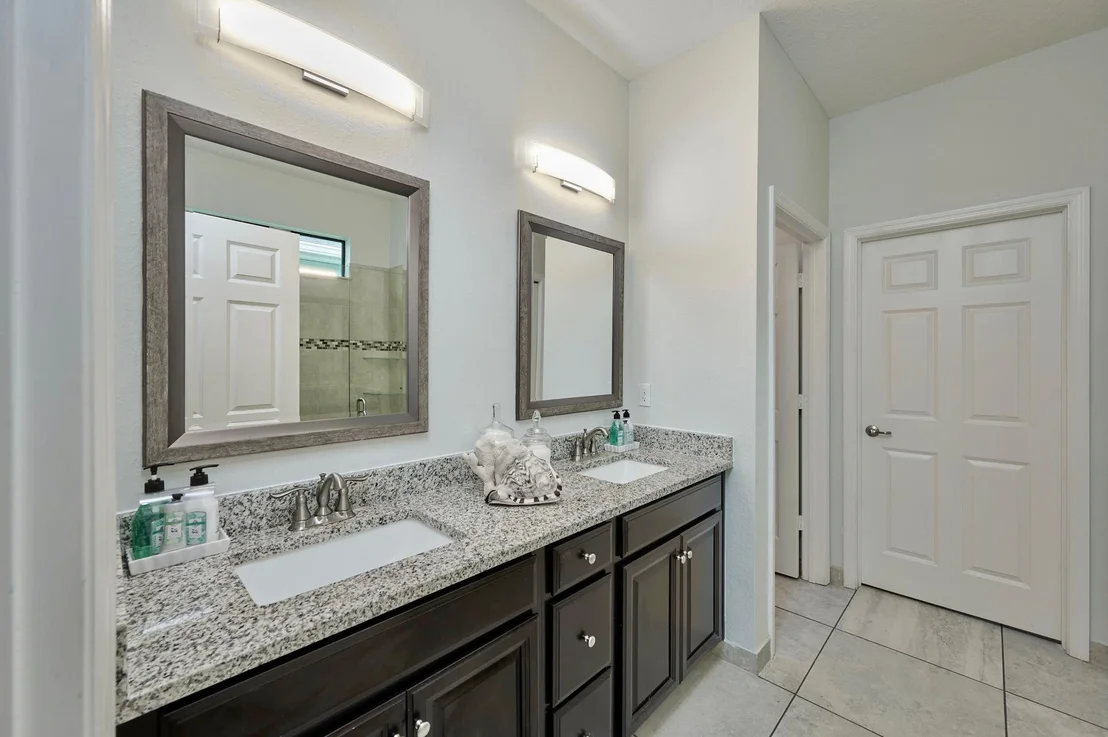 Photo of 1785 Willows Square
