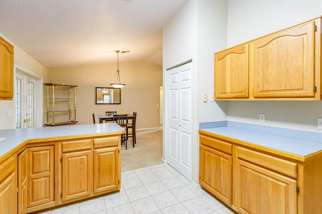 Photo of 680 Helicon Terrace