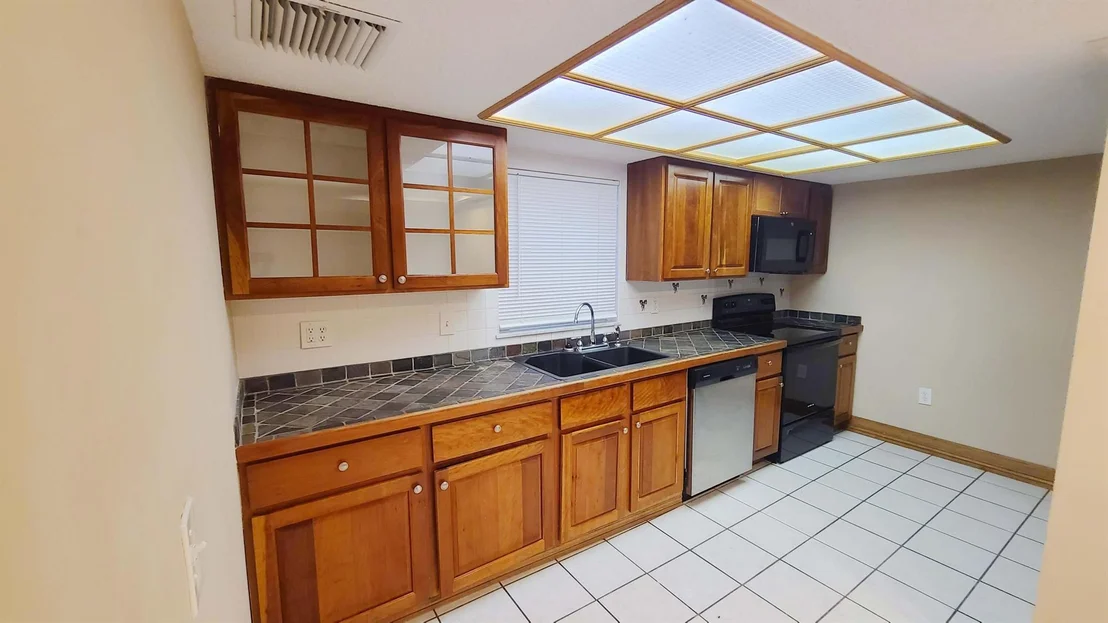 Photo of 5506 Palm Drive