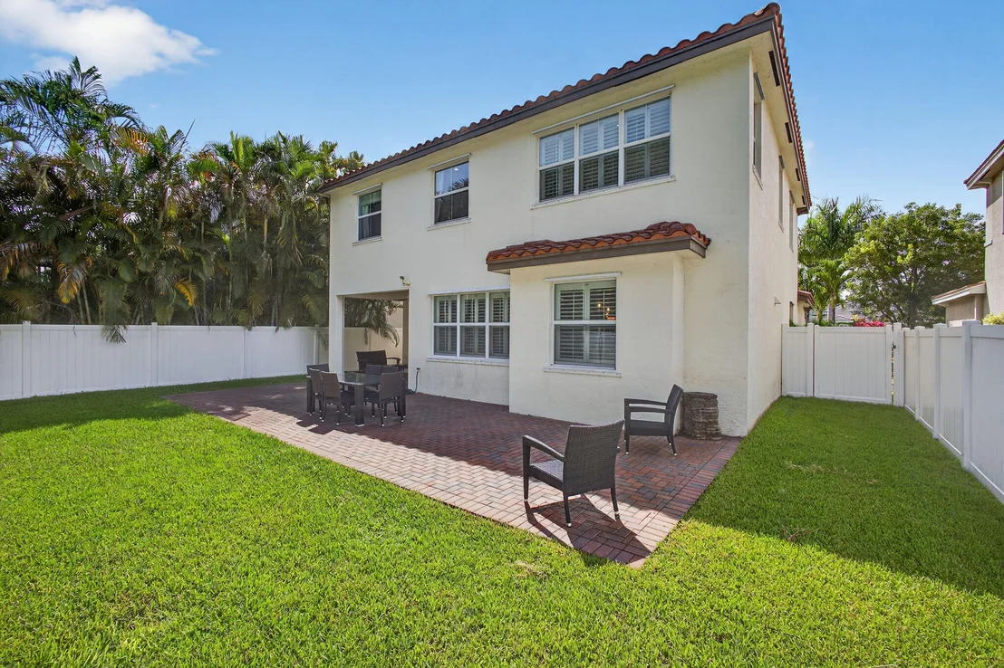 Photo of 9583 Phipps Lane