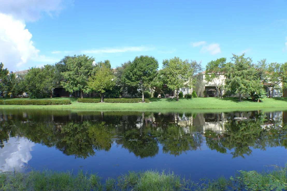 Photo of 1090 Grove Park Circle