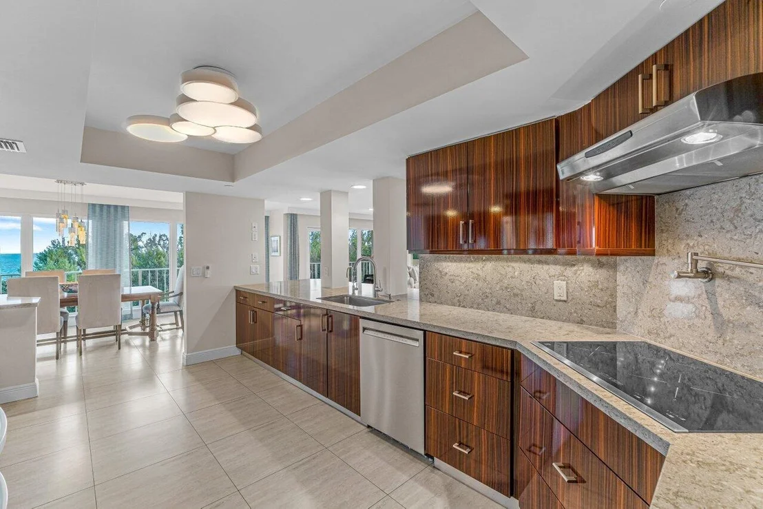 Photo of Unit B708 at 4001 N Ocean Boulevard