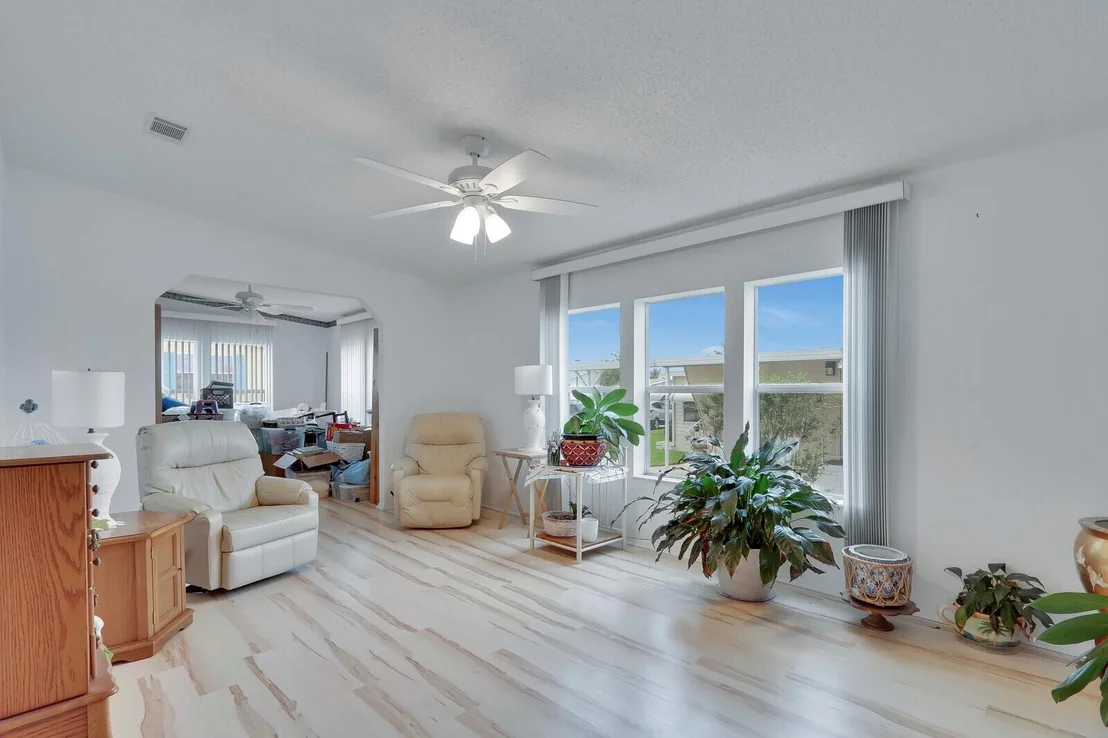 Photo of Unit 65 at 400 N A1a