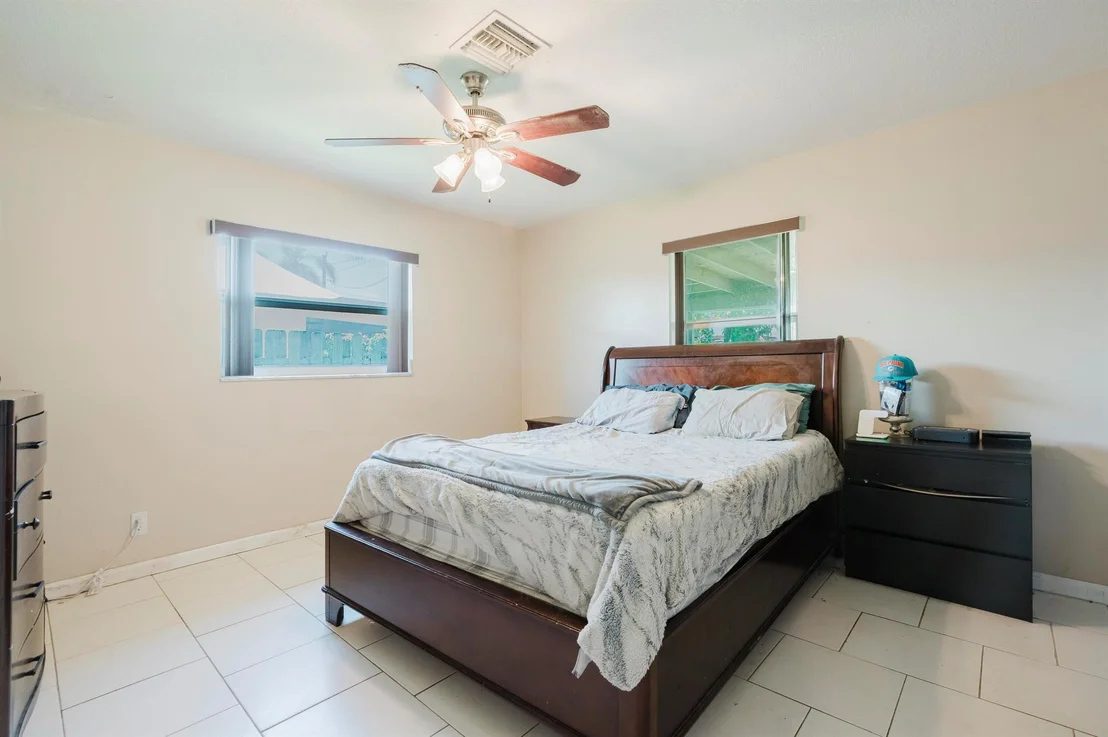 Photo of 7723 4th Terrace