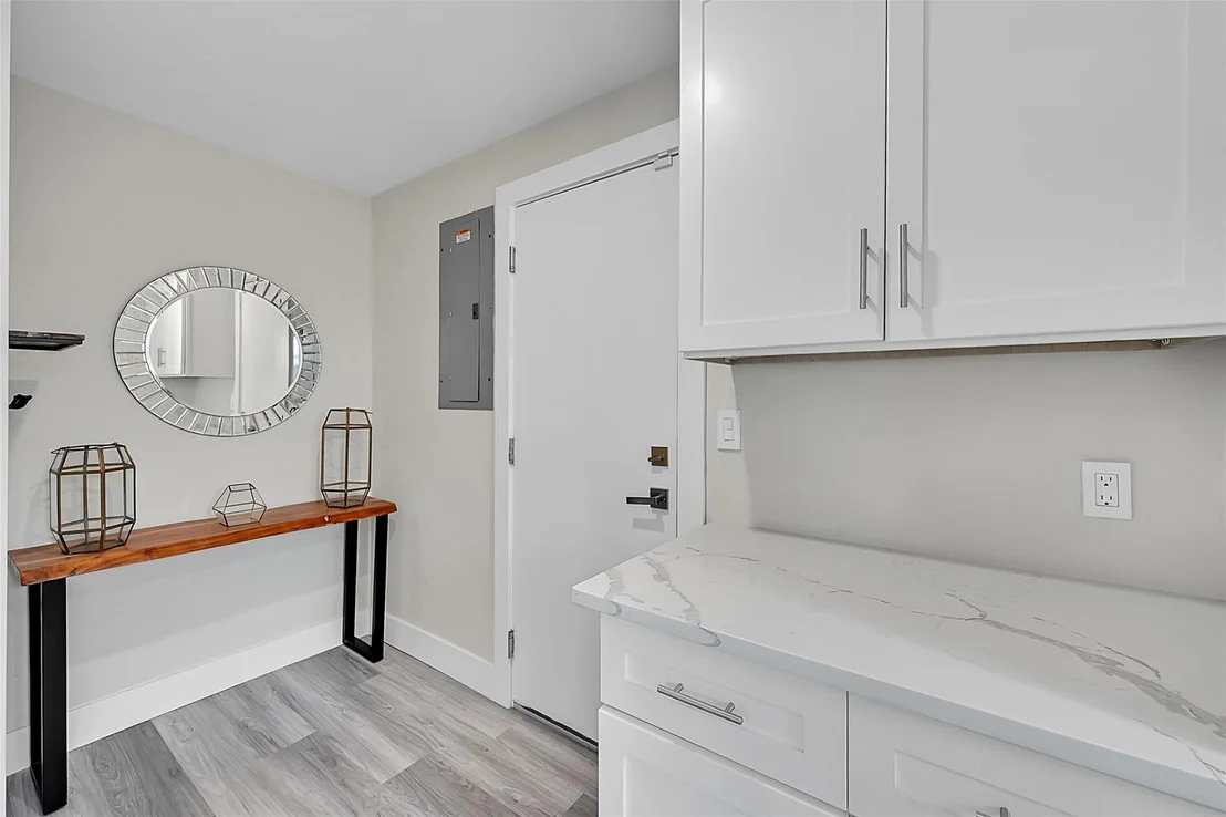 Photo of 931 SE 5th Avenue