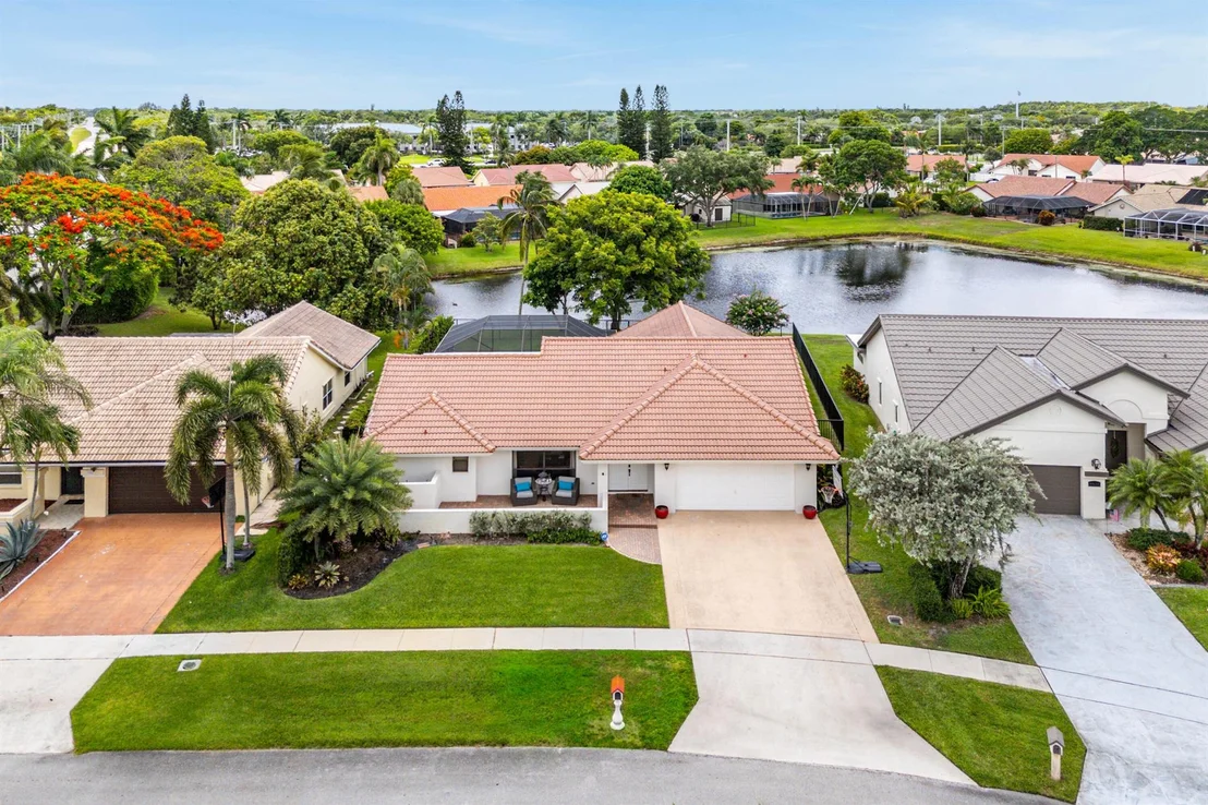 Photo of 9847 Sun Pointe Drive