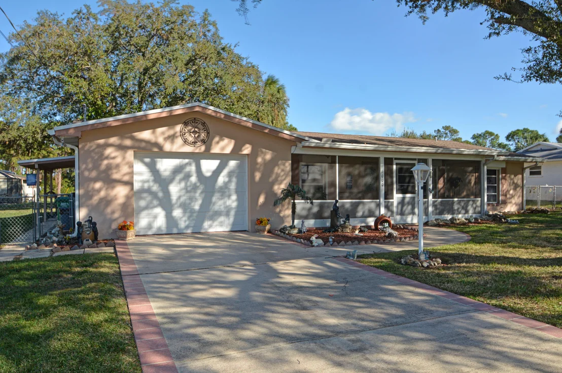 Photo of 6000 Birch Drive