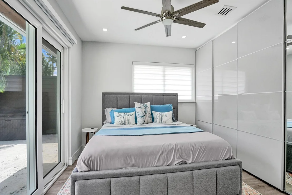 Photo of 131 SE 8th Street