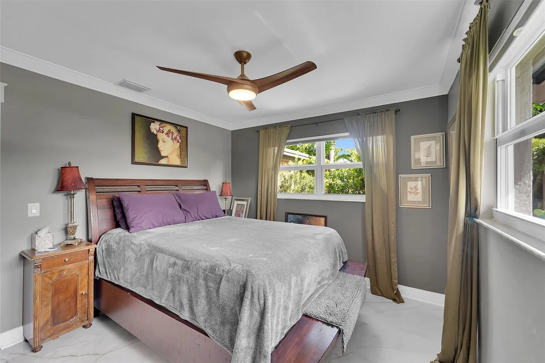 Photo of 240 SE 15th Avenue