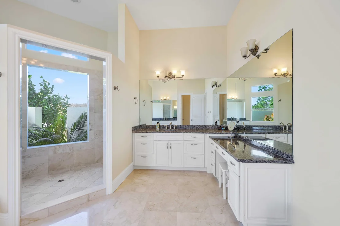 Photo of 11581 Manatee Terrace