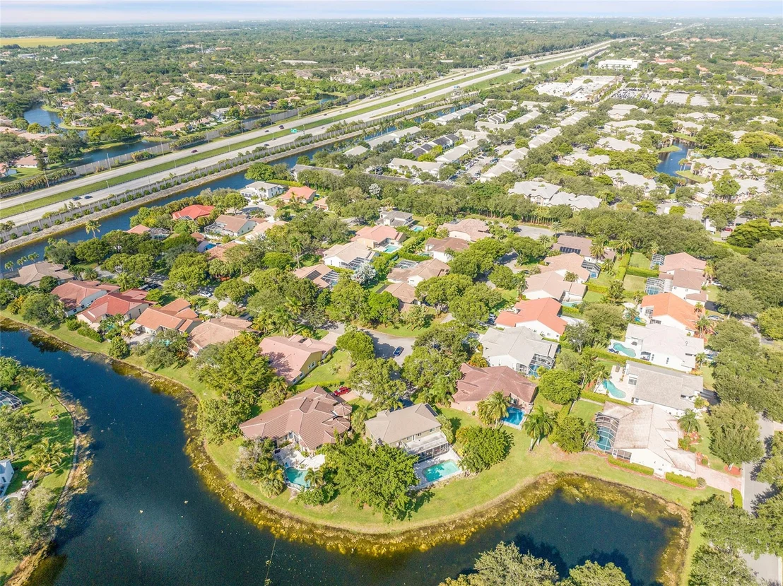 Photo of 10004 NW 57th Place