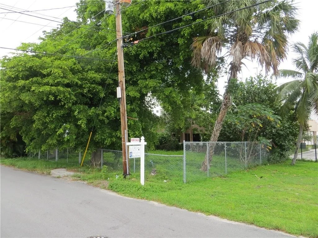 Photo of 21 SE 1st Avenue