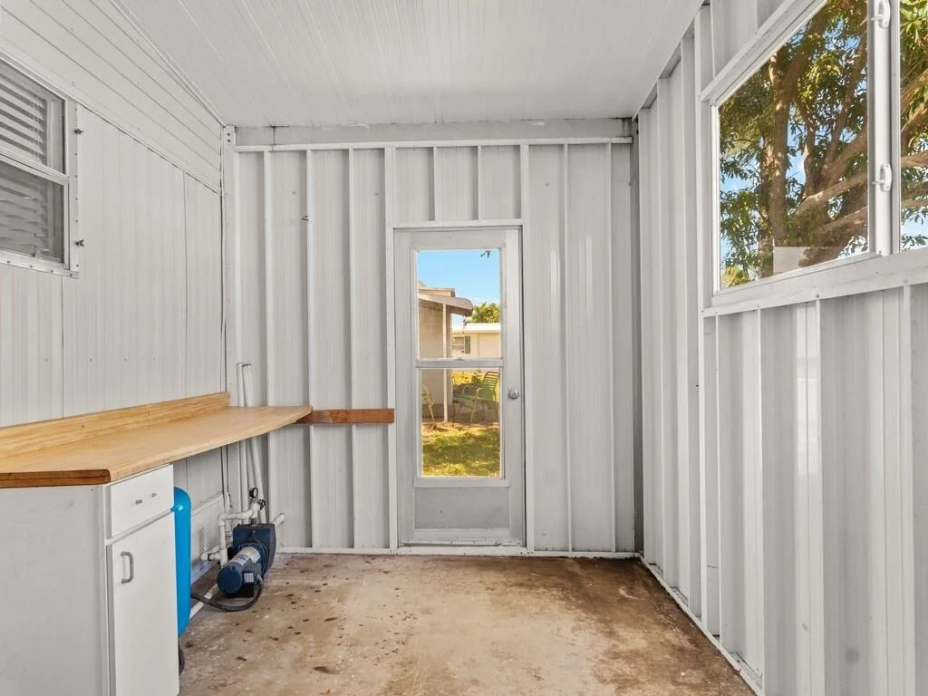 Photo of 300 NE Opal Drive