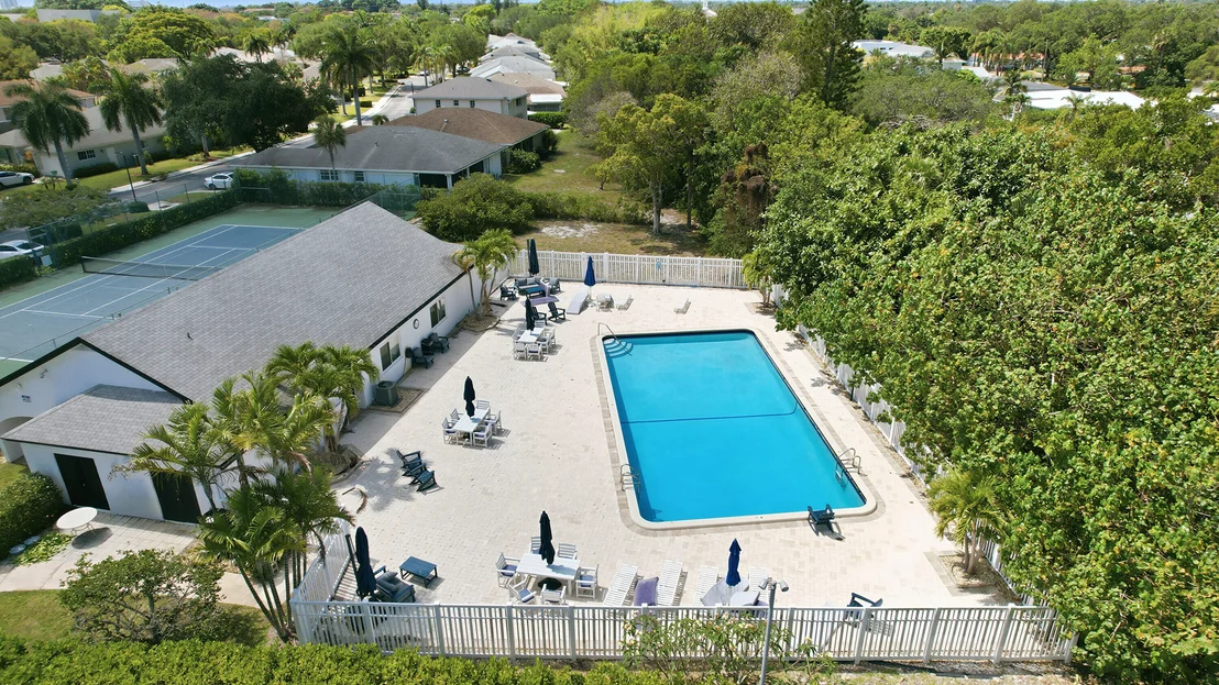 Photo of 321 Del Rio Boulevard