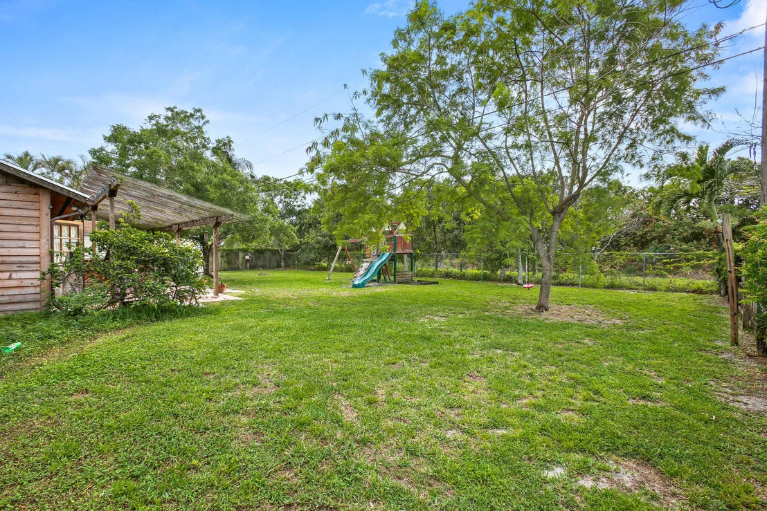 Photo of 290 Akron Road