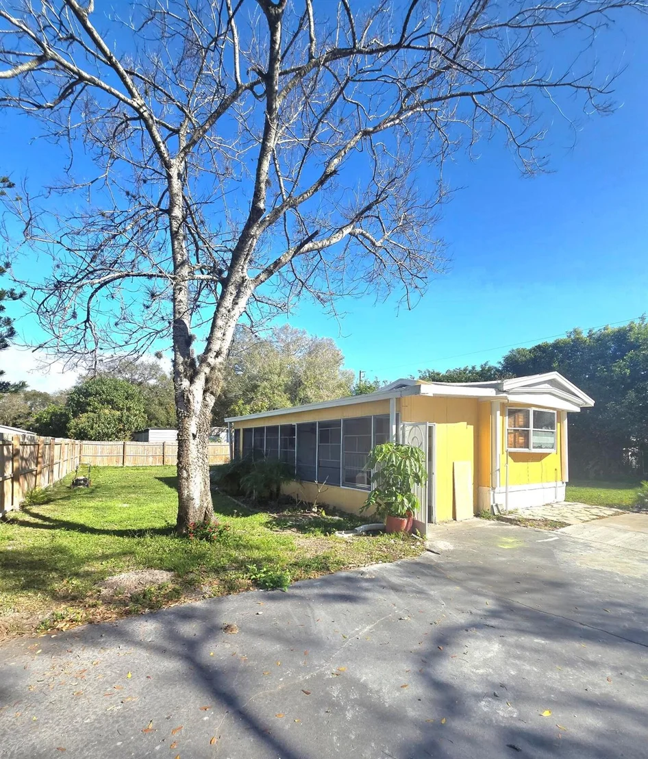 Photo of 1072 NE 29th Terrace