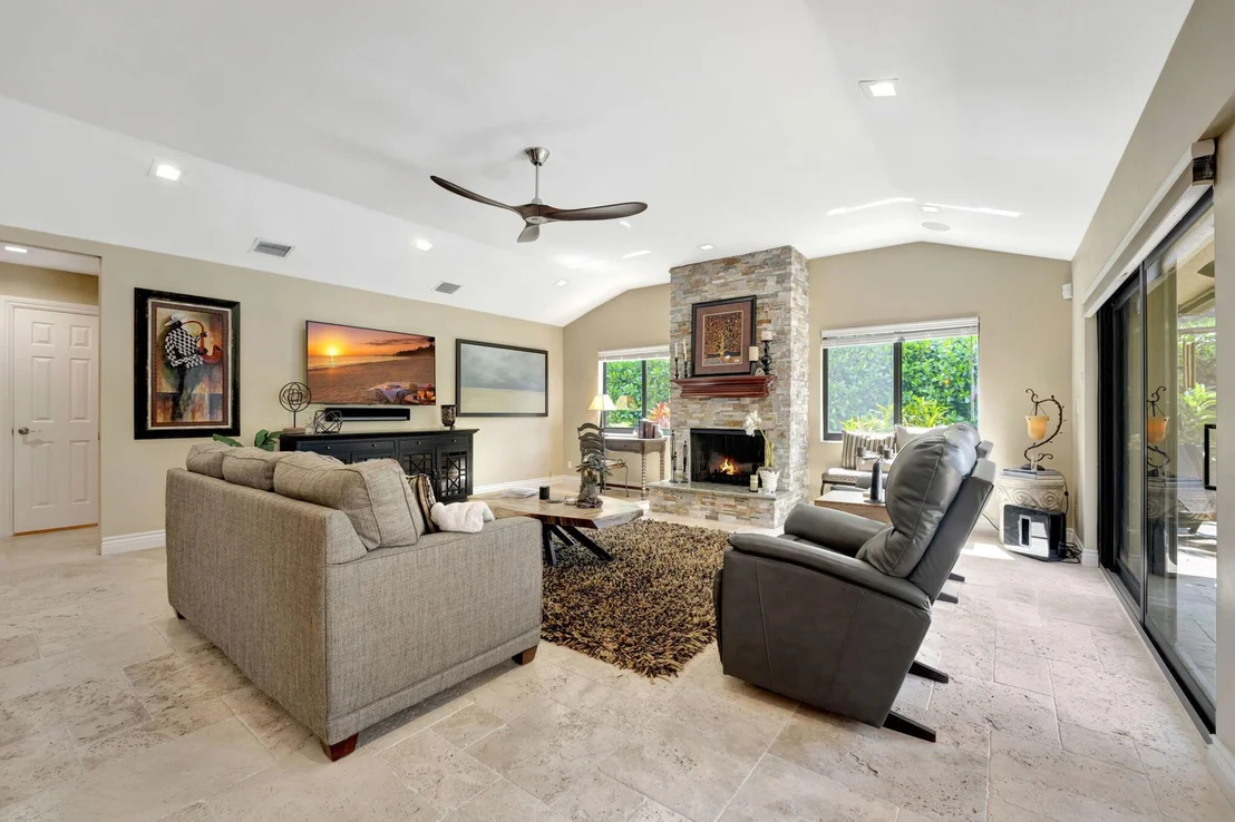 Photo of 3070 Equestrian Drive