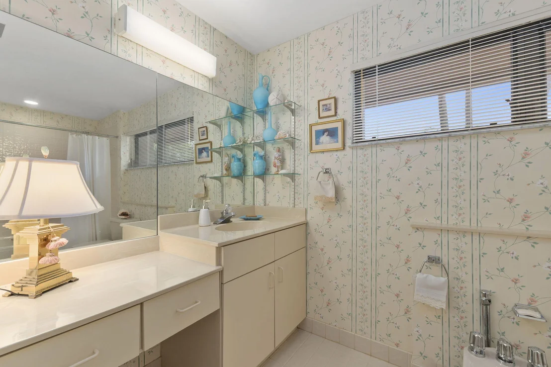 Photo of 4873 SE Bayshore Terrace