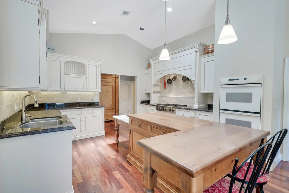 Photo of 818 Ivy Drive