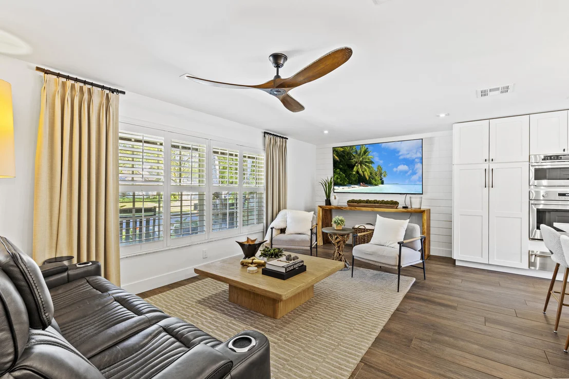 Photo of 3544 Lakeview Drive
