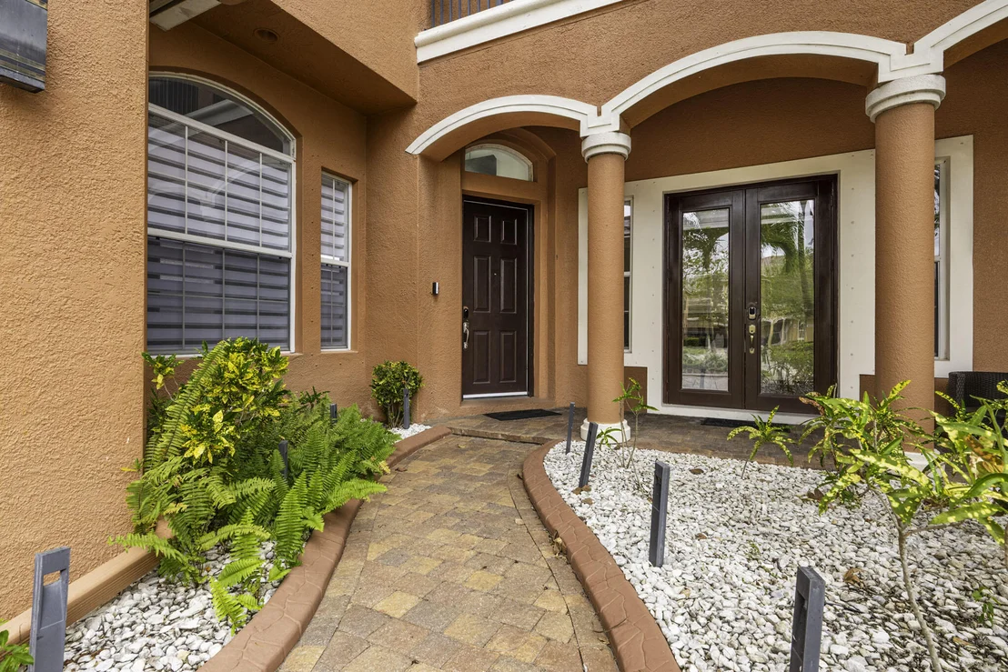 Photo of 658 Cresta Circle