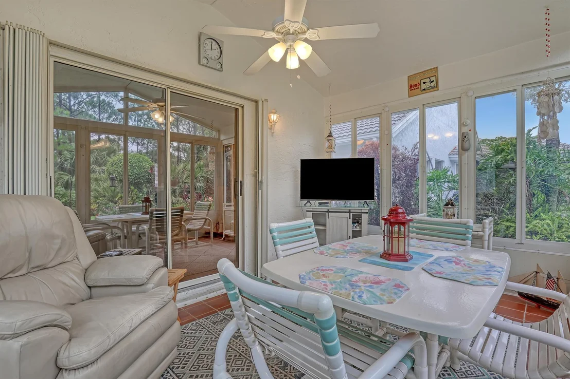 Photo of 6995 SE Cutler Trail
