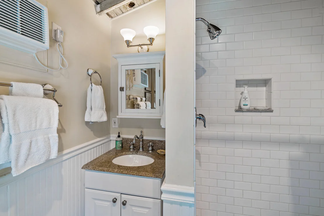 Photo of 324 Edgewood Drive