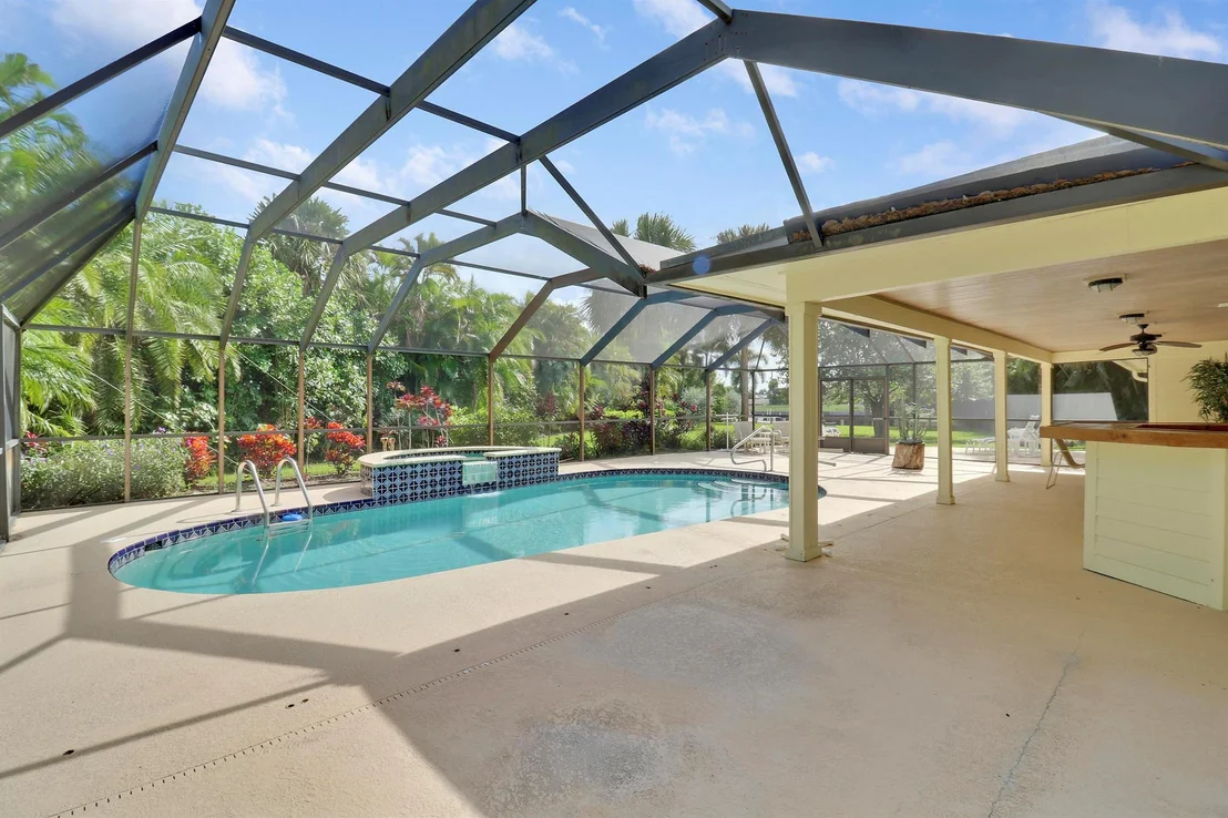 Photo of 3774 SE Fairway E