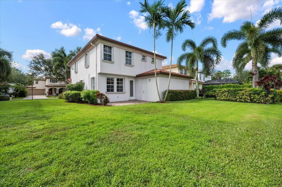 Photo of 657 Castle Drive