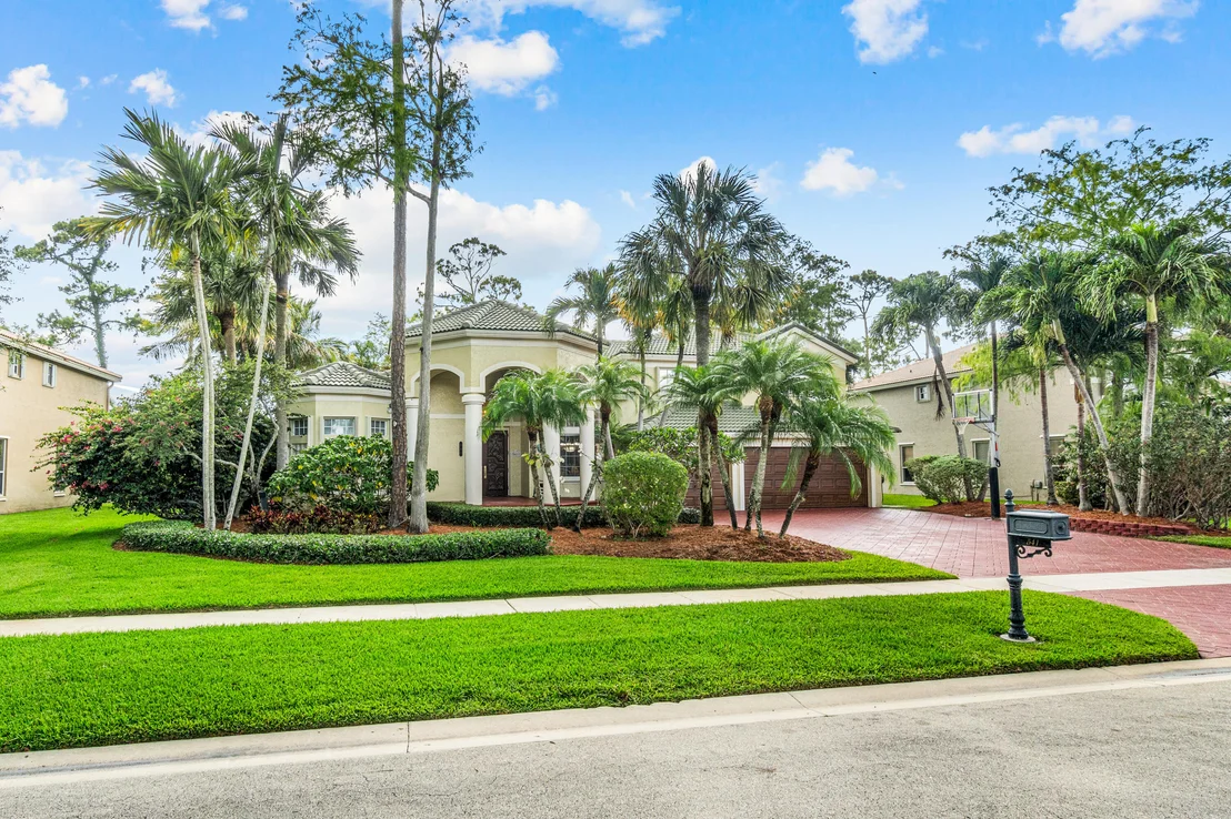 Photo of 541 Cypress Crossing Crossing