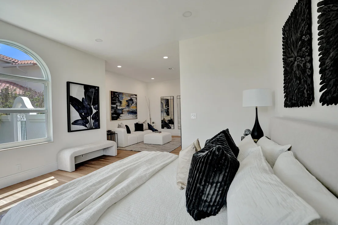 Photo of 890 Lilac Drive