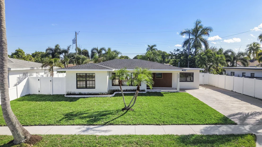 Photo of 223 Vanderbilt Drive