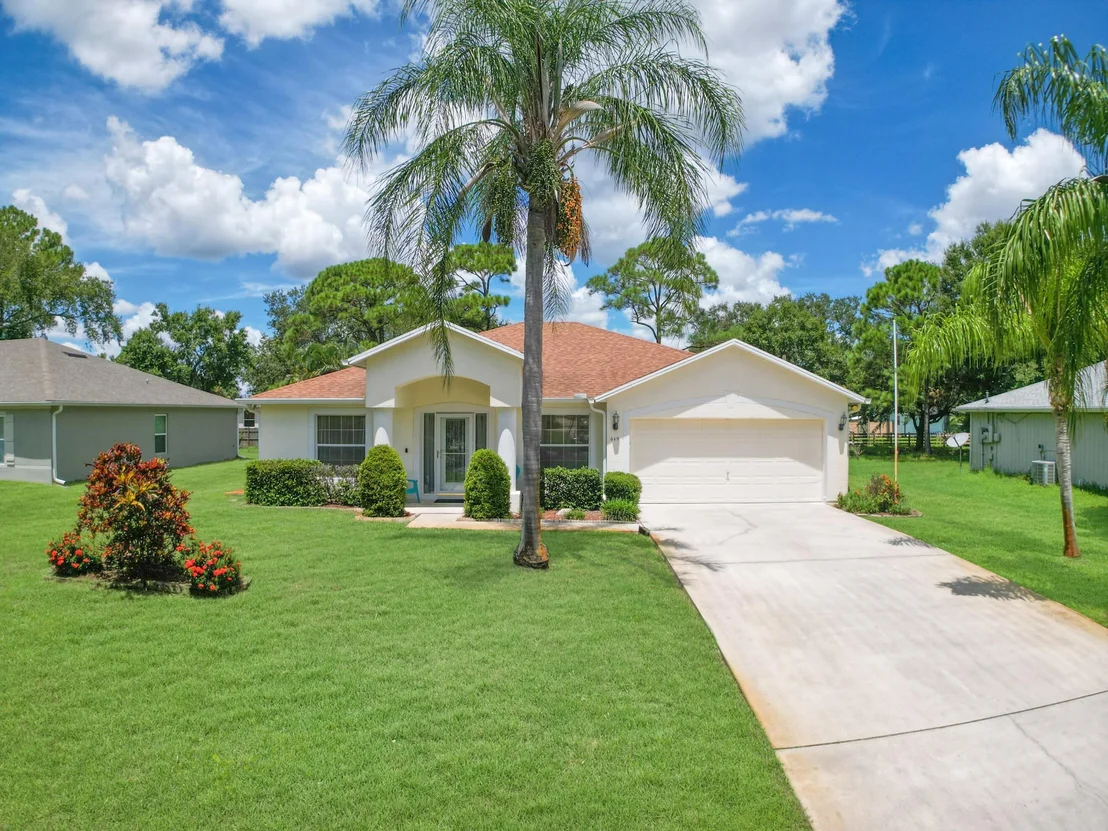 Photo of 619 Benedictine Terrace