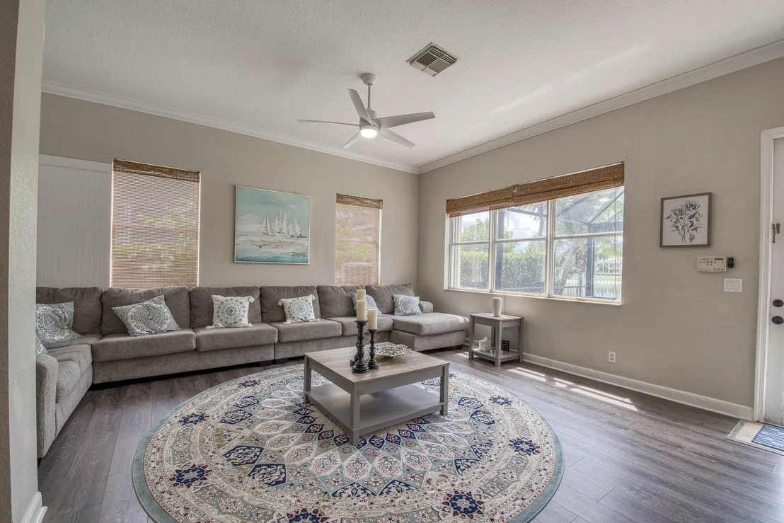 Photo of 410 Cresta Circle