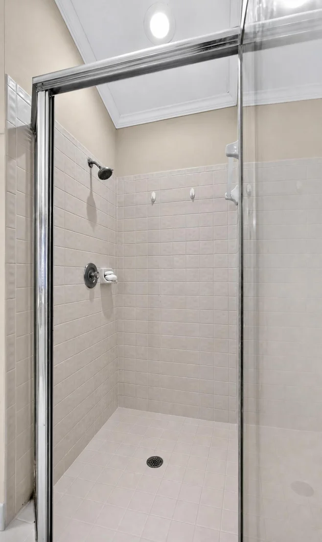 Photo of 832 WATERVIEW Drive