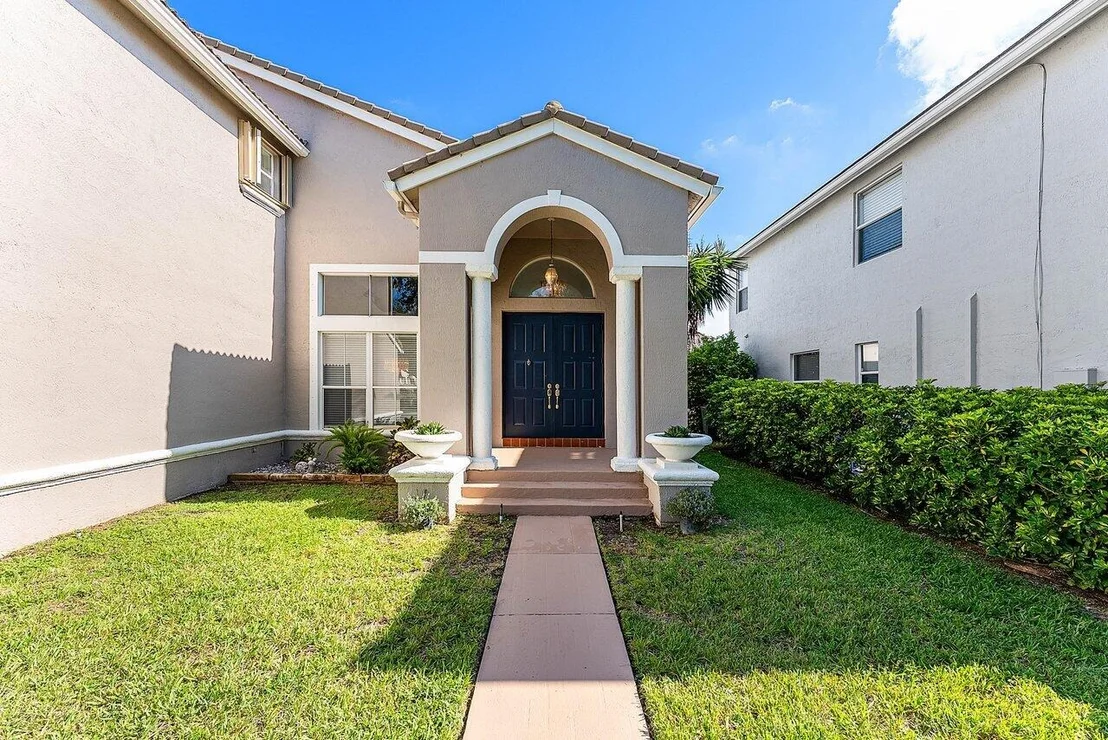 Photo of 6376 Shadow Tree Lane