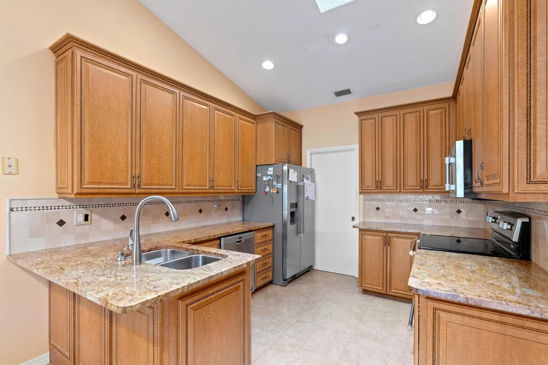 Photo of 8681 Eagle Run Drive