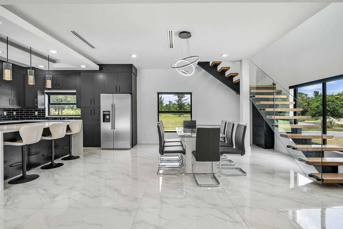 Photo of 641 Marshall Road