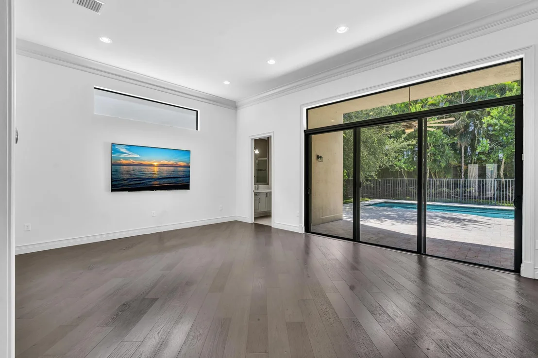 Photo of 16891 Pavilion Way