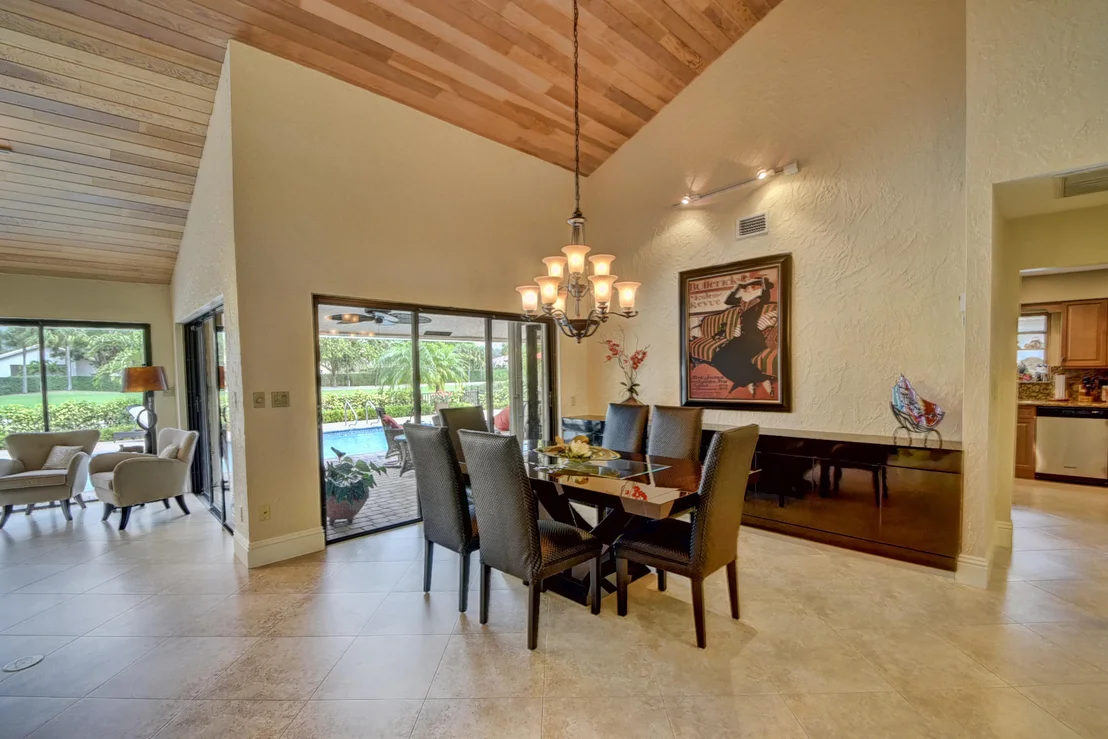 Photo of 3943 Live Oak Boulevard