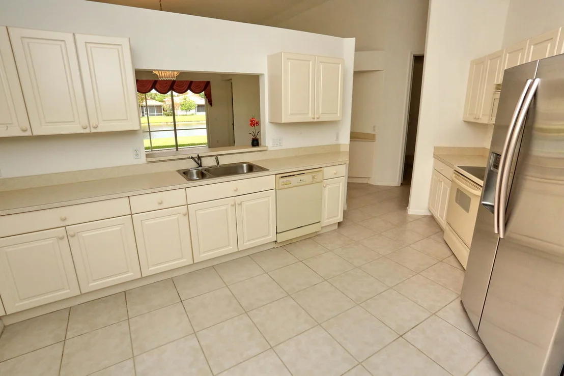 Photo of 9127 Bay Point Circle