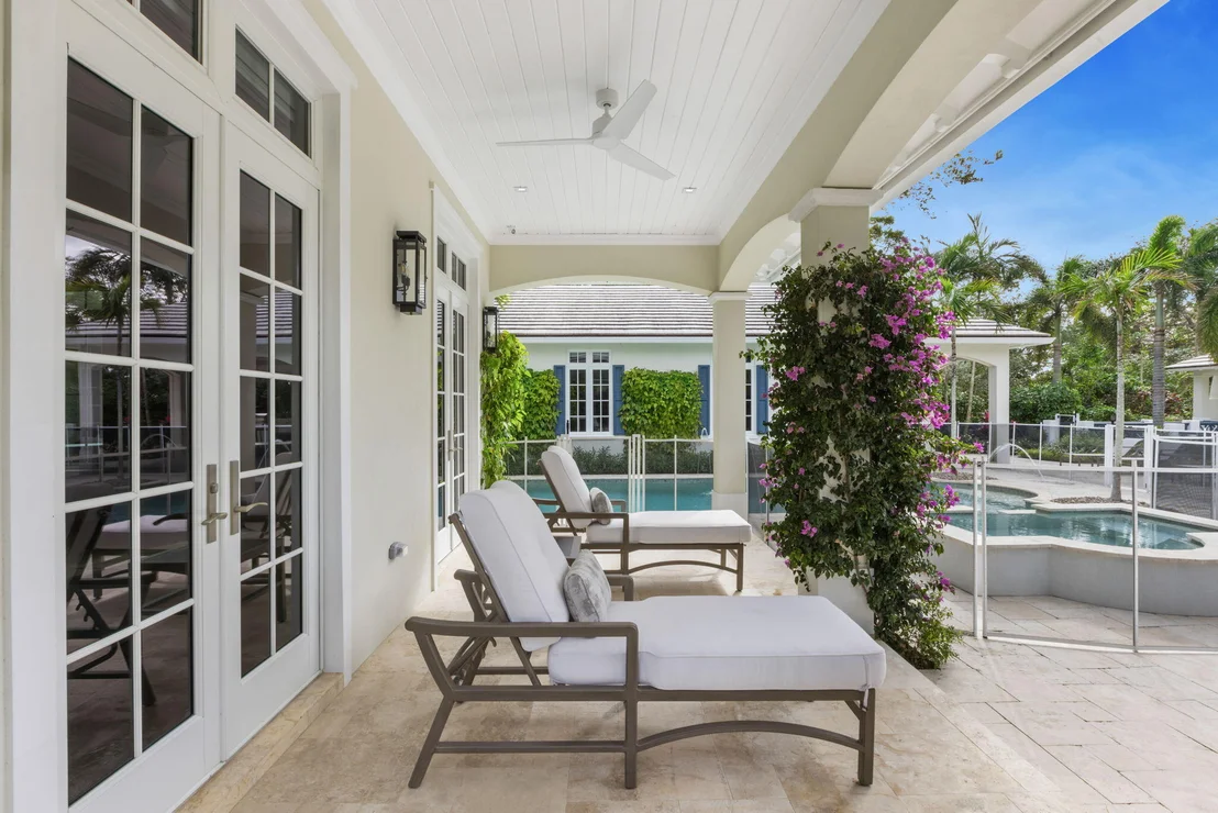 Photo of 1222 N Ocean Boulevard