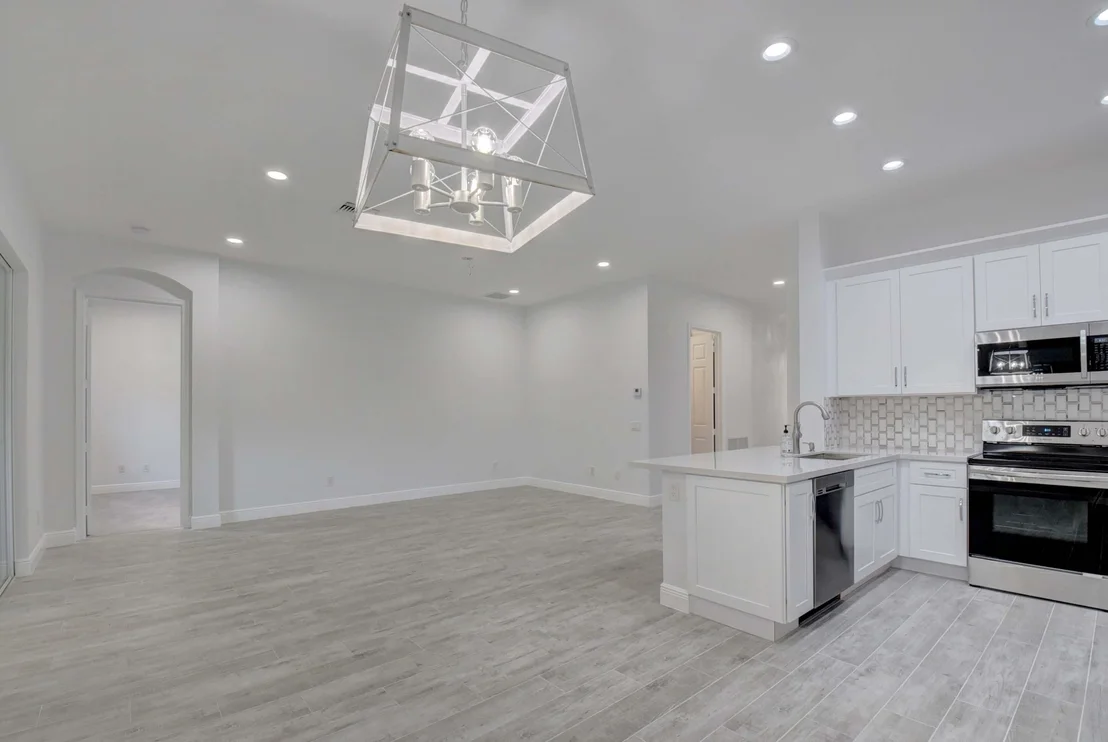 Photo of 7381 Forest Park Way