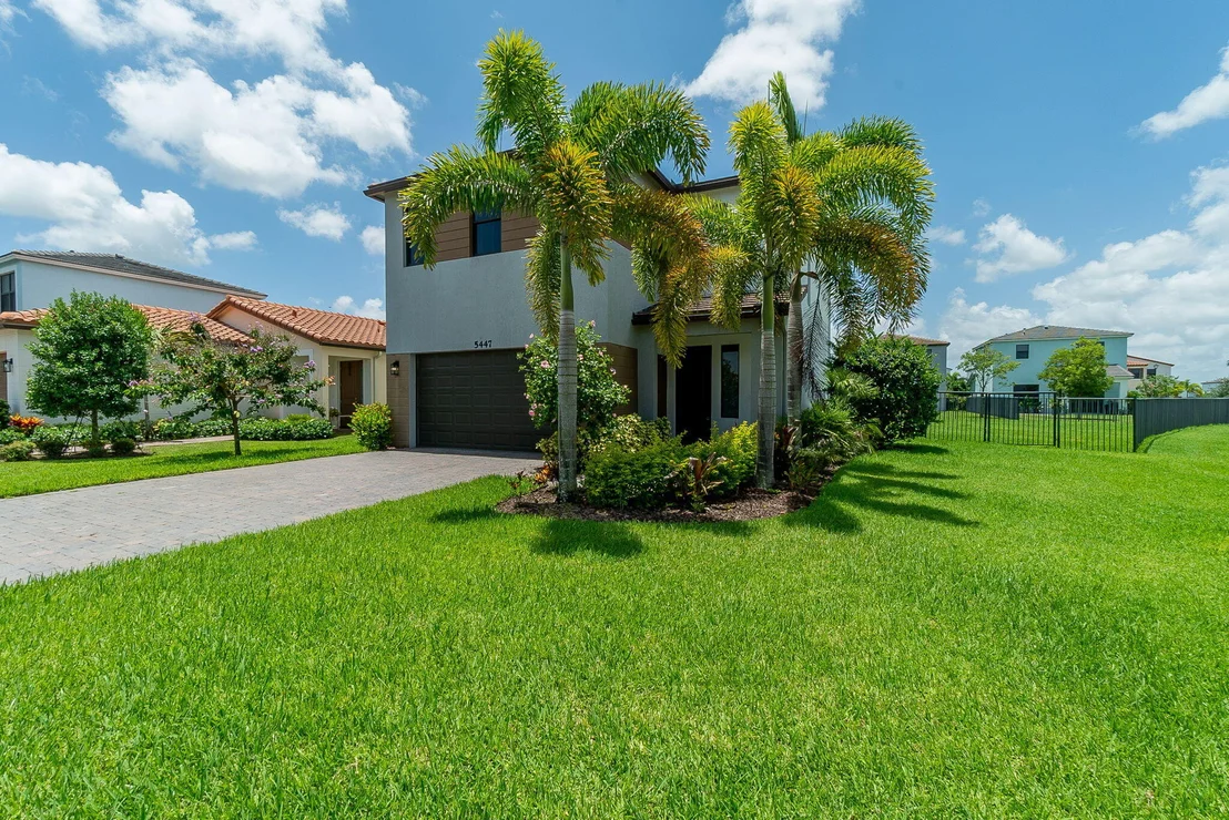 Photo of 5447 Starfish Road