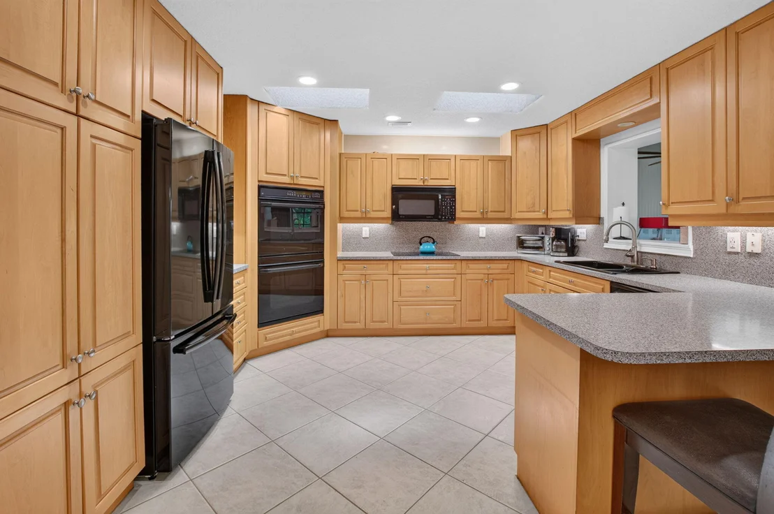 Photo of 4746 Canal Drive
