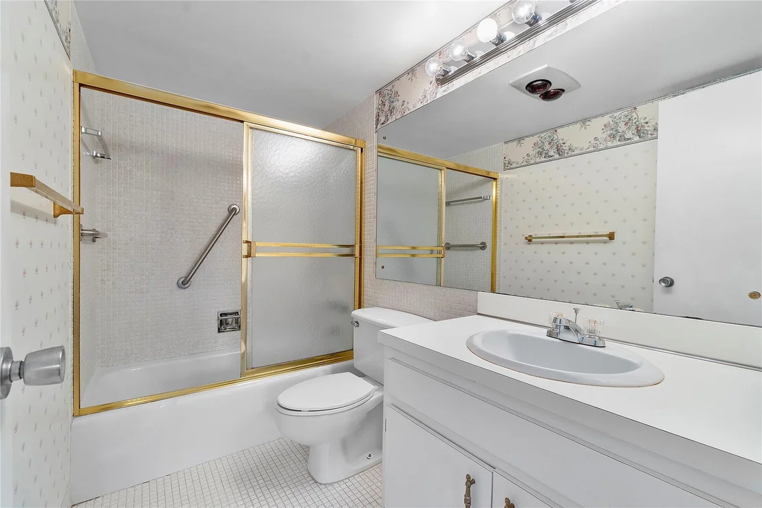 Photo of Unit 402 at 9101 W Sample Road