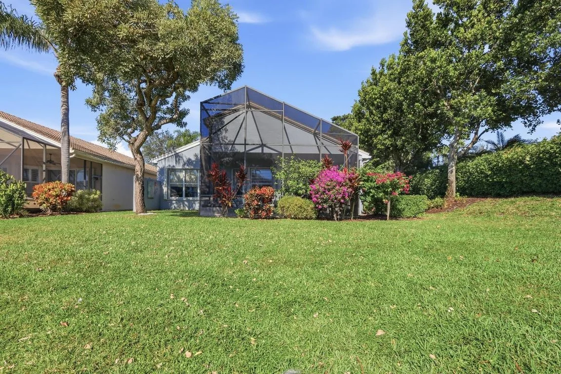 Photo of 8752 Palm River Drive