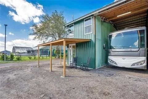 Photo of 4640 Hickory Tree Road