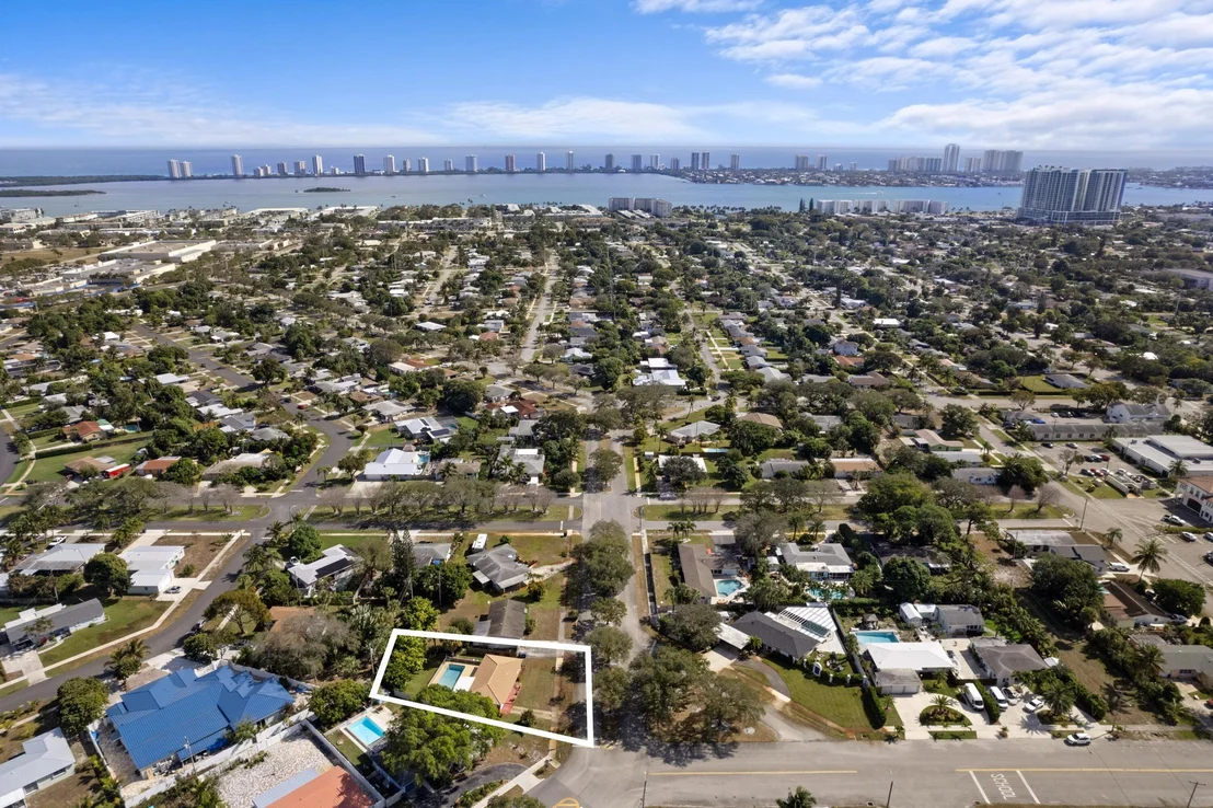 Photo of 545 Flagler Boulevard